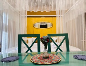 Ilmainen päivittäinen mannermainen aamiainen 