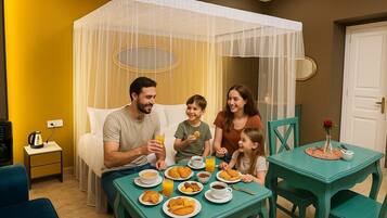 Desk, laptop workspace, free WiFi