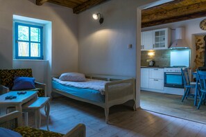 2 bedrooms, iron/ironing board, WiFi, bed sheets - Casa Angeli in Banjol   - Haus für 4-5 Personen (Rab)