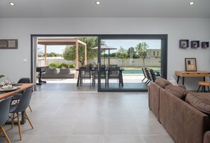 Interior - Villa Esti - beautiful modern 3 bedroom villa with private pool near Pula (Loborika)