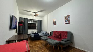 Living area - 360 Copa Santa Clara 98 By SUHCasa (Rio de Janeiro)