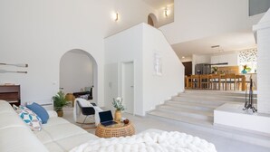 电视、壁炉、电子游戏