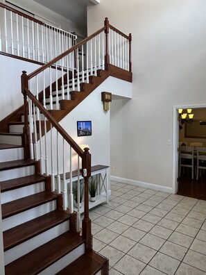 Interior - Knight's landing- Large home, long distance views, under 10 miles to ASV (Laurens)