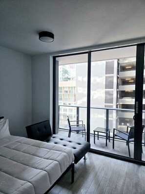 1 habitación, wifi y ropa de cama