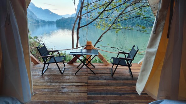 Classic Chalet, River View | Terrace/patio