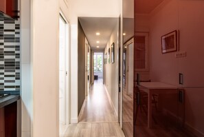 Interior - Madrid Cozy & Minimal Seasonal (Madrid)