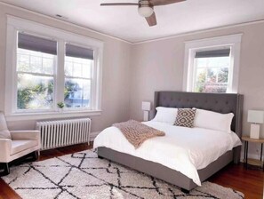 2 bedrooms, desk, iron/ironing board, travel crib