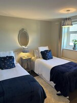 House | 2 bedrooms, free WiFi, bed sheets