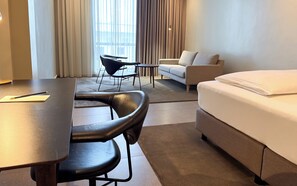 Junior Double Room | Premium bedding, in-room safe, blackout drapes, soundproofing