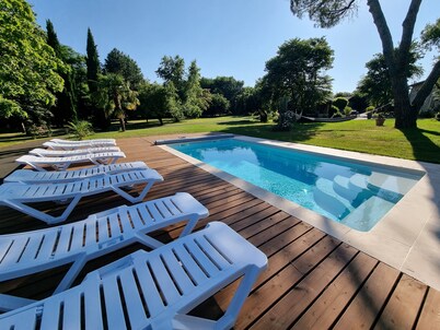 Gîte du Ruban Vert with private swimming pool