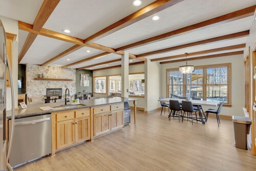 Spacious Getaway for 22 w/ Pool, Hot Tub & Huge Game Room – Perfect for Groups!