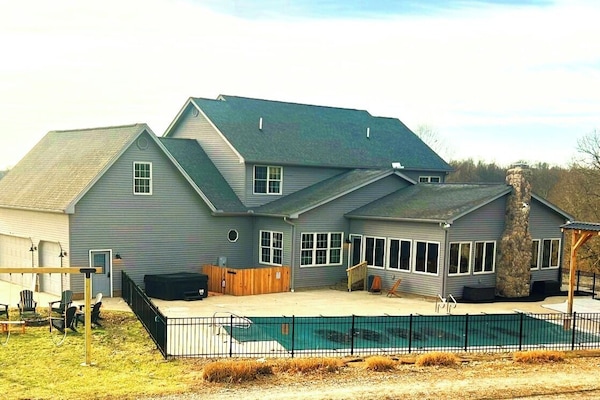 Welcome to The Farm at Nickel Plate!