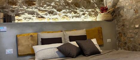 Condo, Lanai, Garden View | 1 bedroom, soundproofing, free WiFi, bed sheets