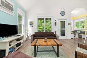 Fernseher, Stereoanlage