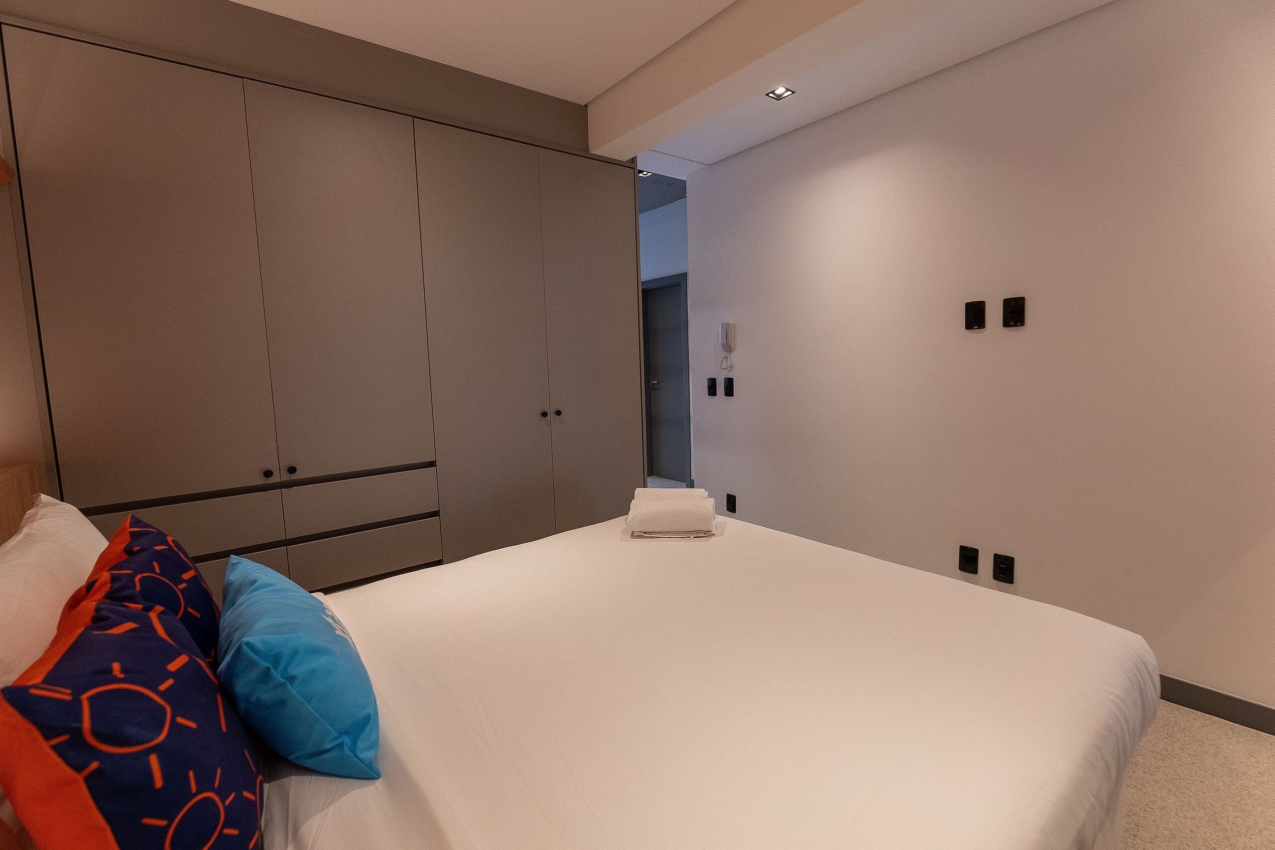 Luxury Apartment | Individually furnished, desk, free WiFi, bed sheets