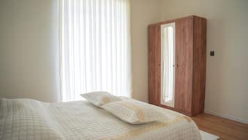 4 chambres, coffres-forts dans les chambres, fer et planche Ă  repasser