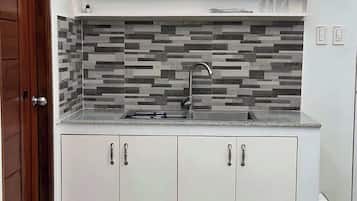 Shower, bidet, towels, soap