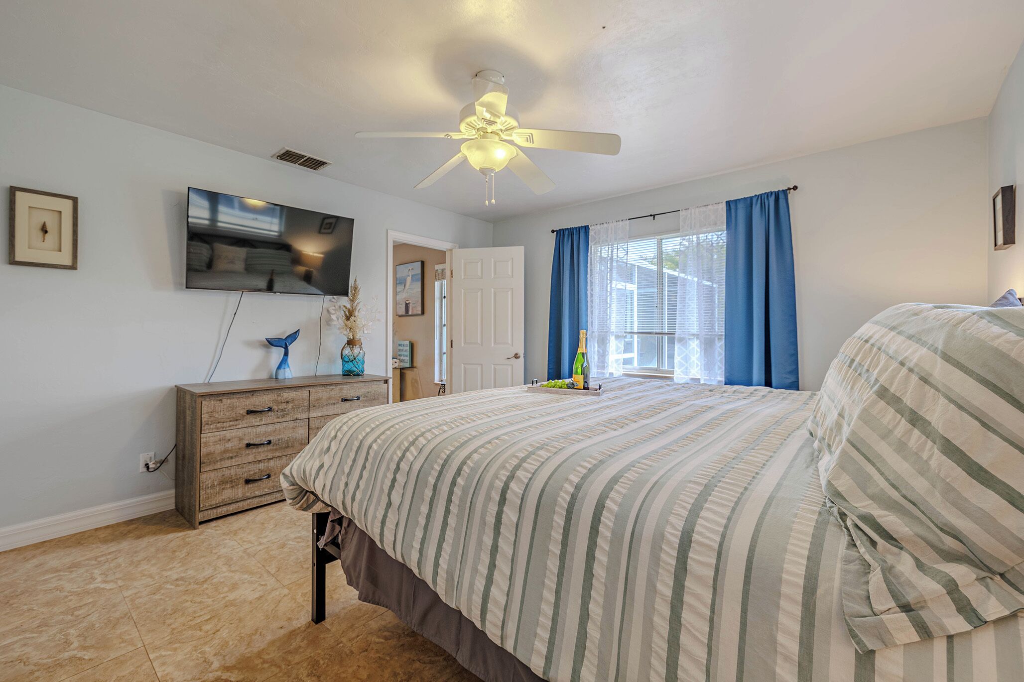 3 sovrum, strykjärn/strykbräda, gratis wi-fi och sängkläder