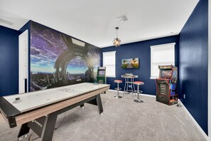Spielezimmer