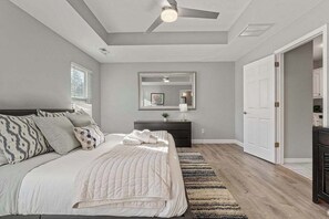 3 quartos, escrivaninha, ferros/tábuas de passar roupa, Wi-Fi