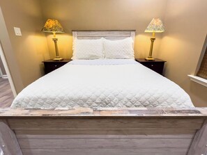 3 quartos, ferros/tábuas de passar roupa, Wi-Fi, roupa de cama