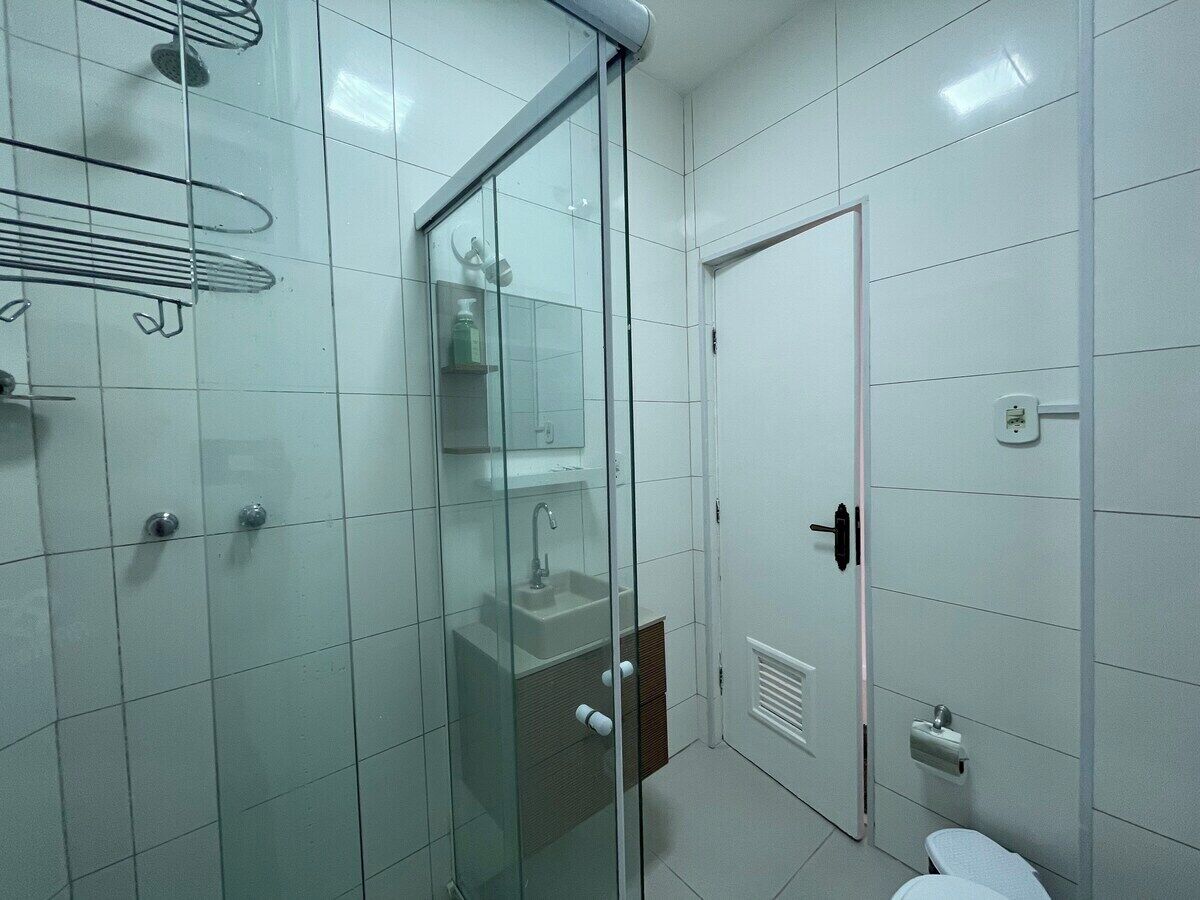 Apartment | Bilik Mandi | Pancuran mandi, pengering rambut, tuala disediakan, tisu tandas 