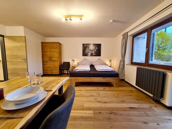 1 bedroom, iron/ironing board, travel cot, free WiFi