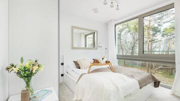 1 bedroom, iron/ironing board, travel cot, free WiFi