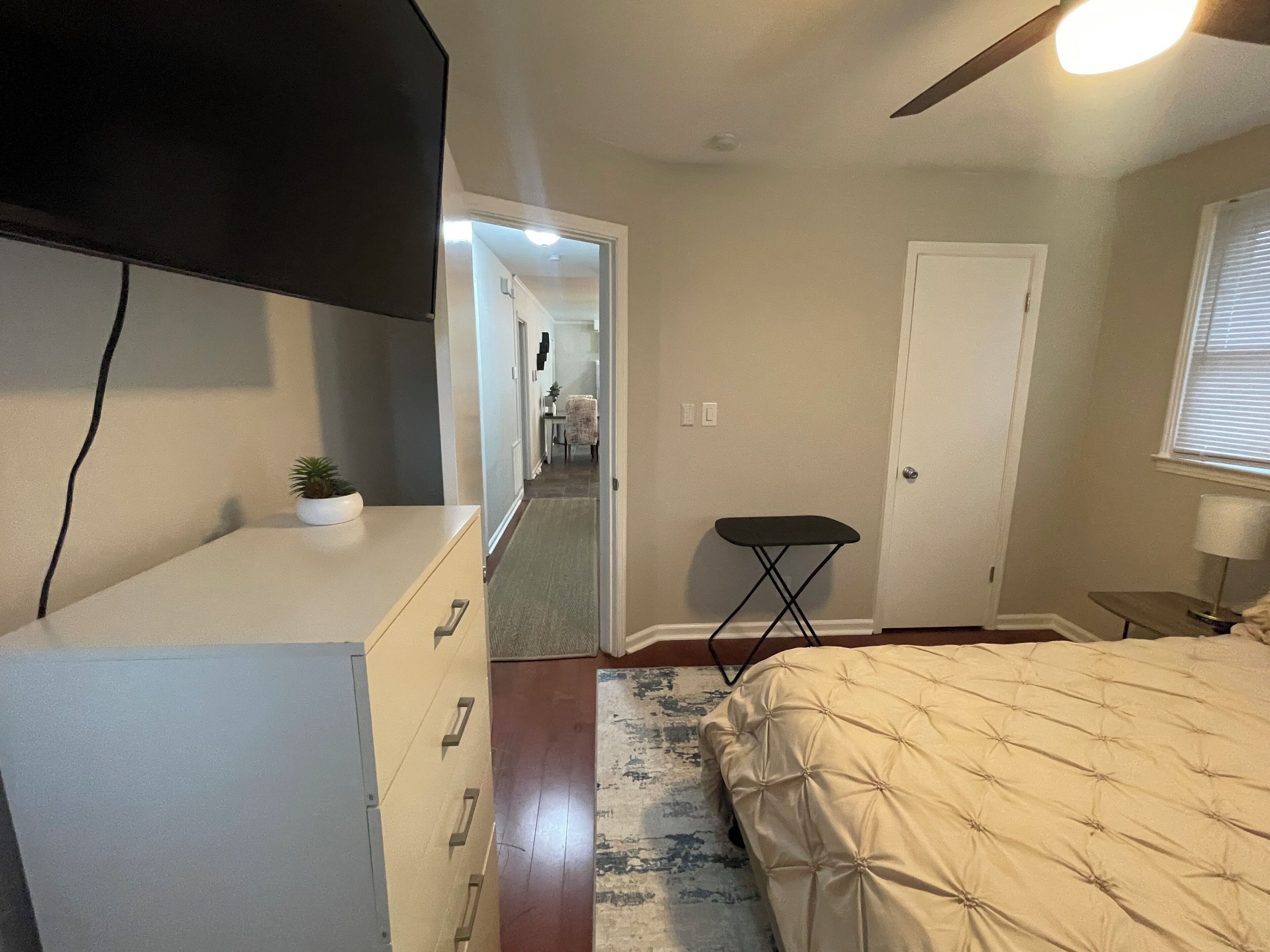 3 chambres, fer et planche à repasser, Wi-Fi gratuit, draps fournis