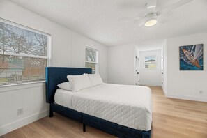 3 bedrooms, desk, iron/ironing board, WiFi