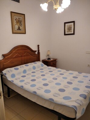 Bügeleisen/Bügelbrett, Bettwäsche