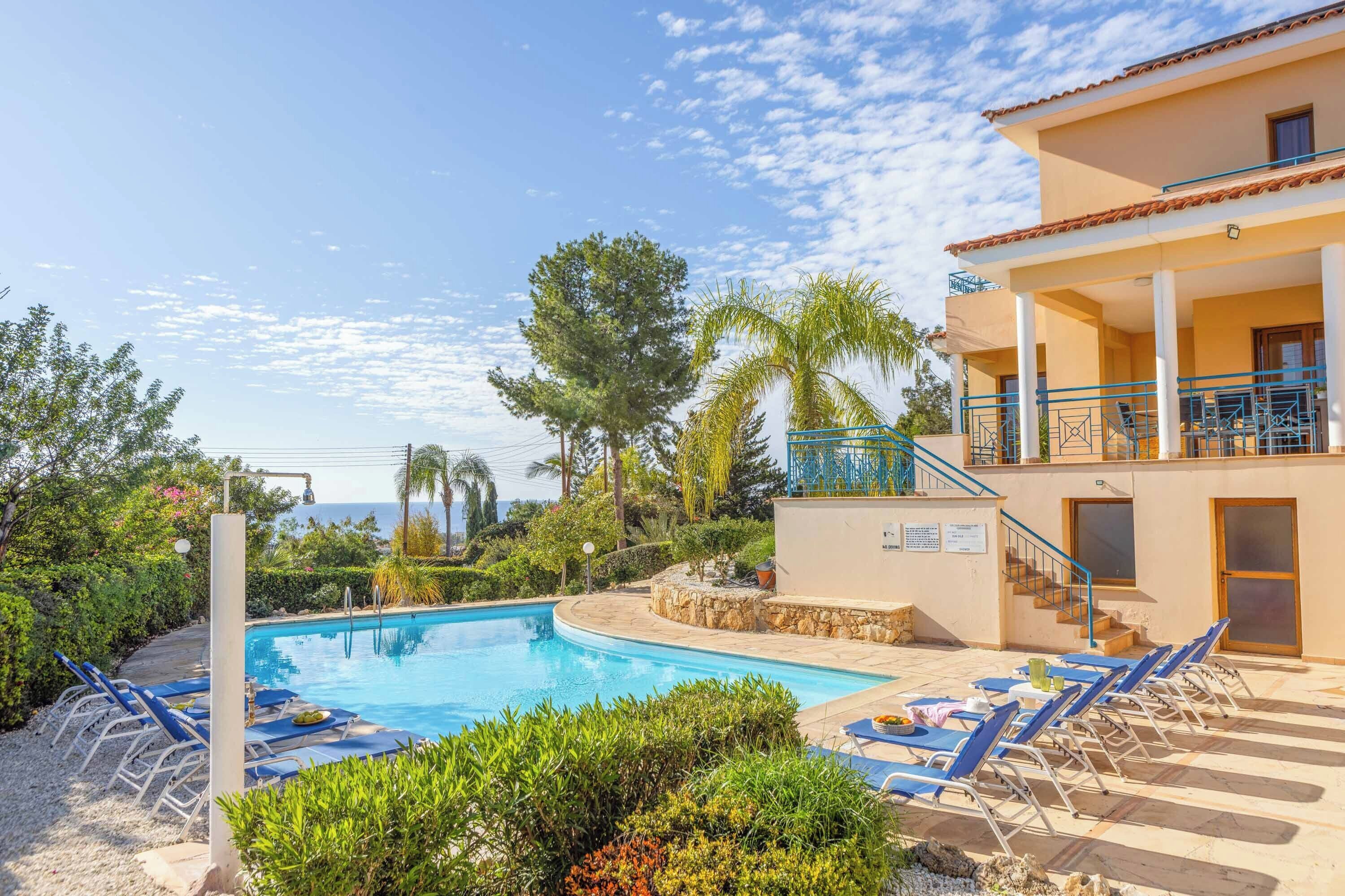 Villa (5 Bedrooms) | Exterior