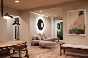 House, Mountain View (3 Bedrooms) - @ Marbella Lane - Moon Designer Home Close to Jtnp (Twentynine Palms)