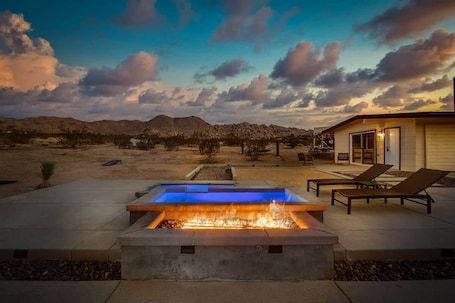 Fireplace. @ Marbella Lane - Moon Designer Home Close to Jtnp