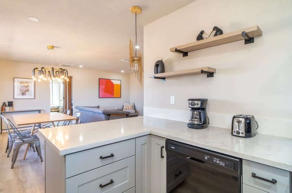 House (2 Bedrooms) | Private kitchen | Fridge, microwave, oven, stovetop