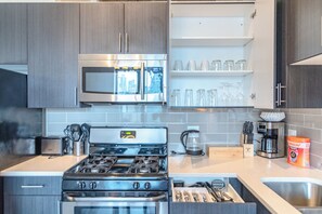 Fridge, microwave, oven, stovetop