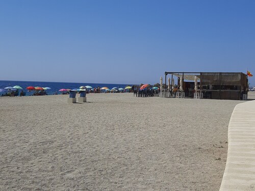 AVILEÑA TROPICAL EN AGUADULCE