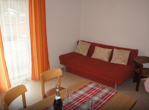 Living area - Appartementhaus Alpina - Apartment with 2 bedrooms - first floor (Kleindorf)