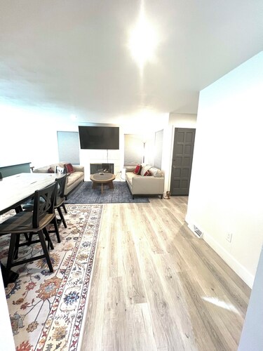 Private 3 bedroom and 3 bathroom 