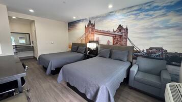 Tweepersoonskamer | Luxe beddengoed, een bureau, een laptopwerkplek, gratis wifi