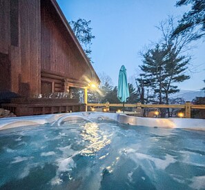 Bain à remous extérieur