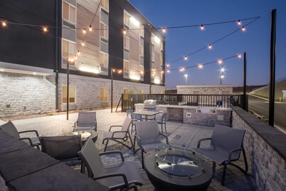 Everhome Suites Yuma East I-8