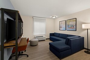 Suite, 1 très grand lit, non-fumeur | Accès au Wi-Fi (inclus)