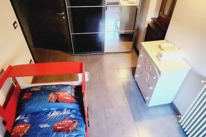 3 quartos, ferros/tábuas de passar roupa, berço de viagem, Wi-Fi