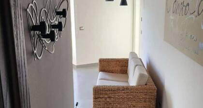 The Window of Arezzo(2nd floor)