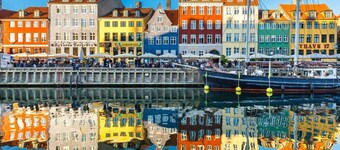 Charming Christianshavn Apartment with Canal Views
