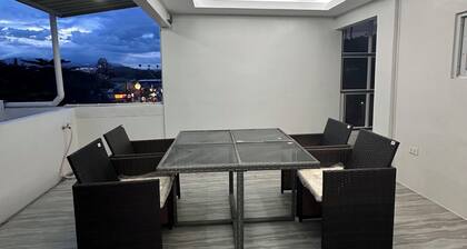 The Penthouse - Barretto,,Olongapo City Near Beach and Inflatable Island