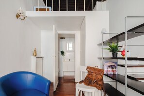 Suite, niet-roken | Badkamer | Gratis toiletartikelen, een haardroger, handdoeken, zeep