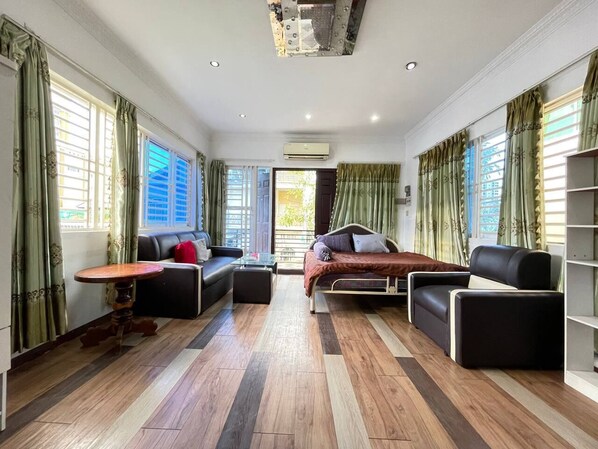 Leilighet – business, 1 soverom | 1 soverom, skrivebord, skrivebord for bærbar PC og wi-fi (inkludert)