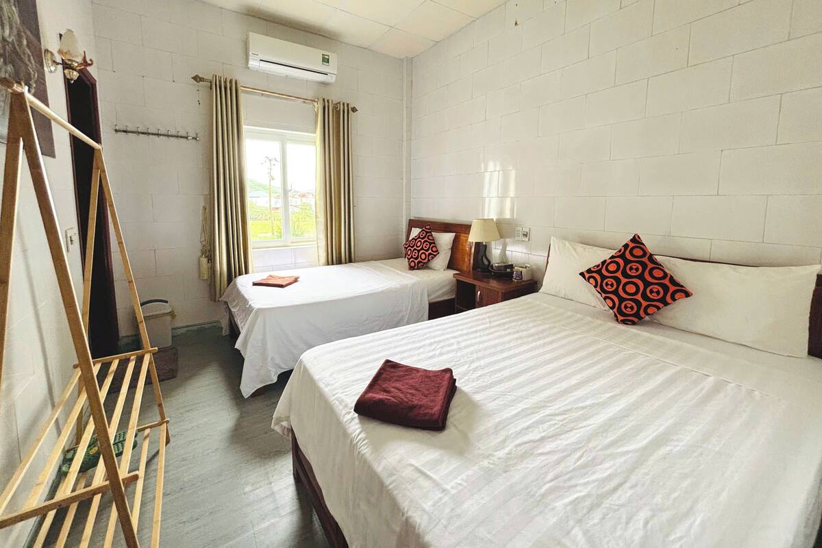 1 bedroom, blackout curtains, soundproofing, free WiFi